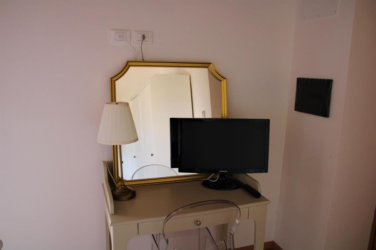 Hotel Roba Albanisi Aragona Esterno foto